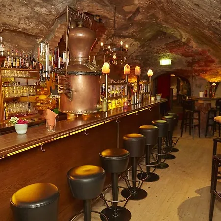 Hotel Rebgarten Adler 3*