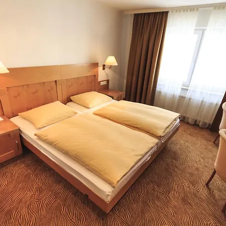 Rebgarten Adler Пфуллендорф