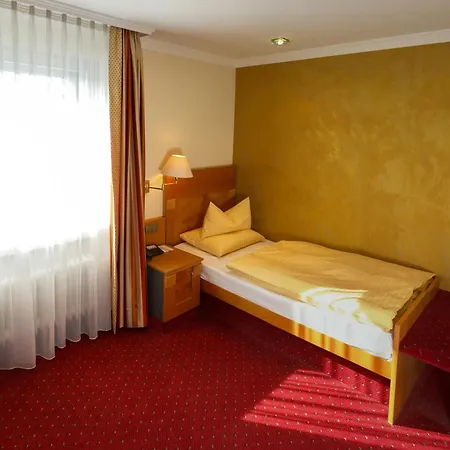 Rebgarten Adler Отель