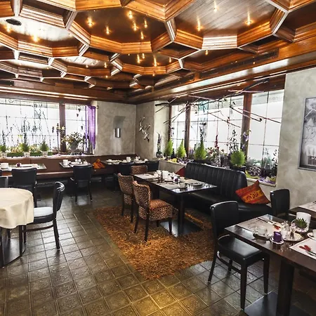 Rebgarten Adler Отель